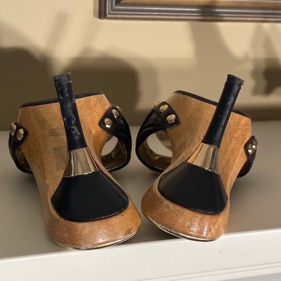 MARCIANO WOODEN STILETTO SANDALS - Picture 9 of 13